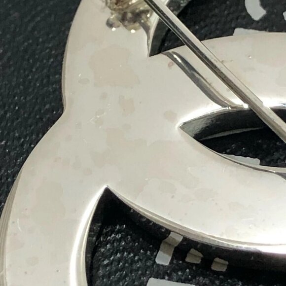 CHANEL CC Logo Vintage Brooch Silver Tone Pin 98P Auth w/Box #2678 - Picture 7 of 10